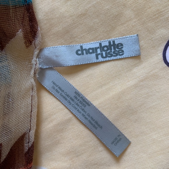 3/$15 Charlotte Russe // Patterned Scarf - Picture 5 of 5